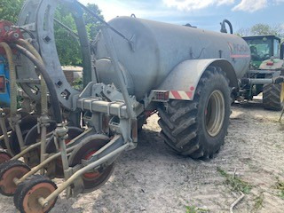Pichon TCI 11350 - Slurry tanker: picture 2 Pichon TCI 11350 - Slurry tanker: picture 2