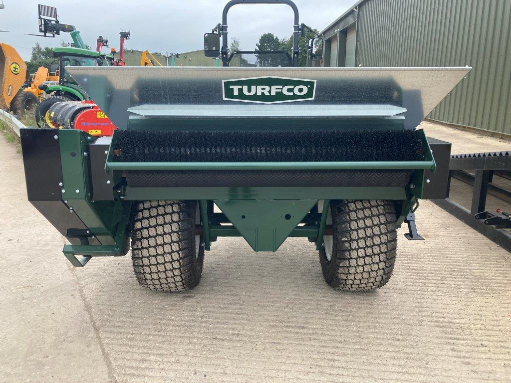Turfco METE-R-MATIC XL Top Dresser - Garden equipment: picture 4 Turfco METE-R-MATIC XL Top Dresser - Garden equipment: picture 4