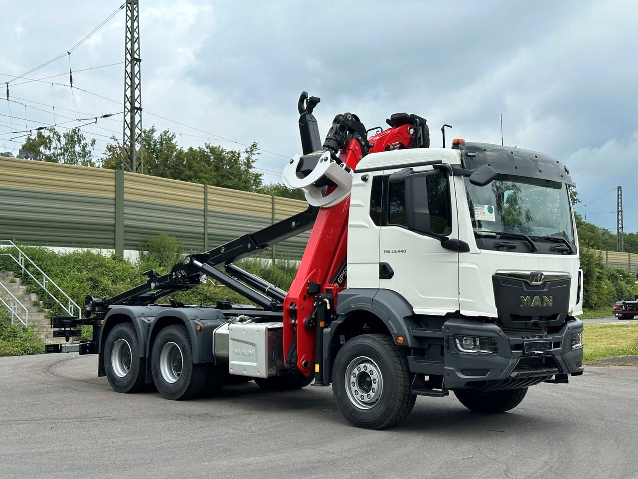 MAN TGS 33.440 6x4 Epsilon 170Z MultiLift 20s56 - Hook lift truck, Crane truck: picture 1 MAN TGS 33.440 6x4 Epsilon 170Z MultiLift 20s56 - Hook lift truck, Crane truck: picture 1