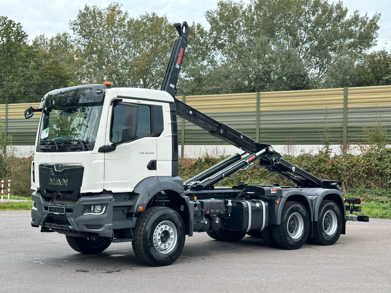 MAN TGS 33.440 6x4 Euro6e MultiLift 21S59 - Hook lift truck, Crane truck: picture 1 MAN TGS 33.440 6x4 Euro6e MultiLift 21S59 - Hook lift truck, Crane truck: picture 1