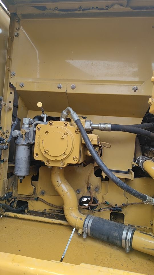 Mini excavator Good Sale USED Excavator Cat CAT 320 20 Ton Mini Excavator China Makes Carter Excavators: picture 6