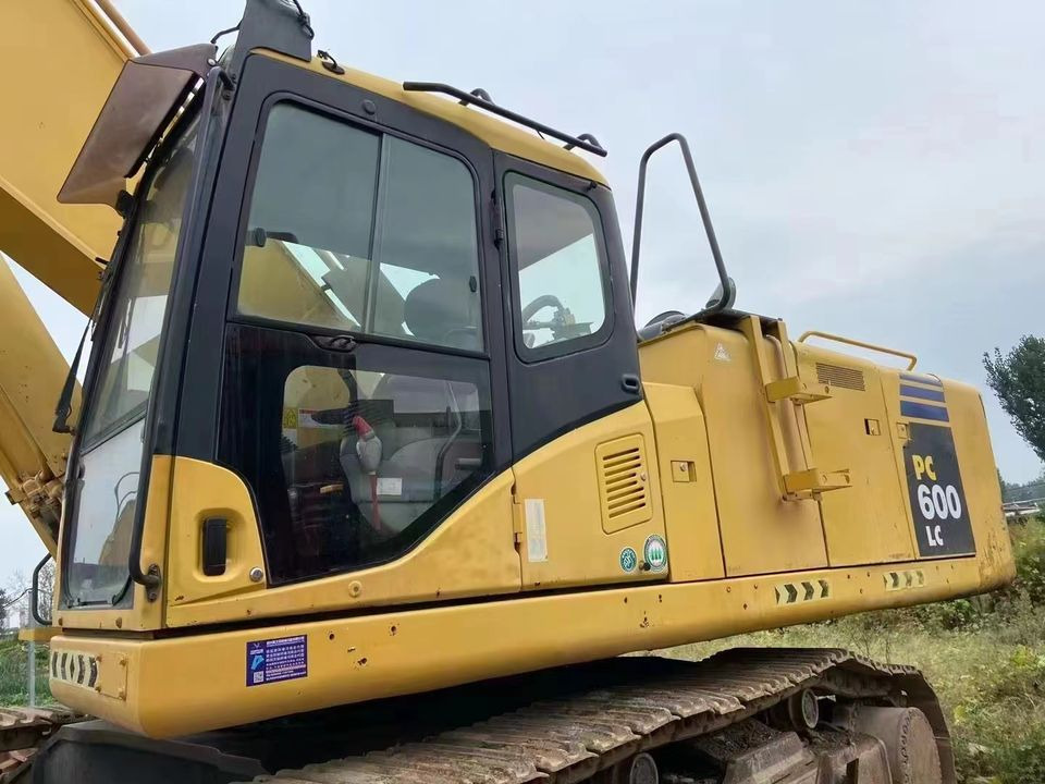 Original Good Condition USED Excavator PC600LC-8 60 Ton Excavator Crawler Excavator for Komatsu on Sale - Crawler excavator: picture 5 Original Good Condition USED Excavator PC600LC-8 60 Ton Excavator Crawler Excavator for Komatsu on Sale - Crawler excavator: picture 5