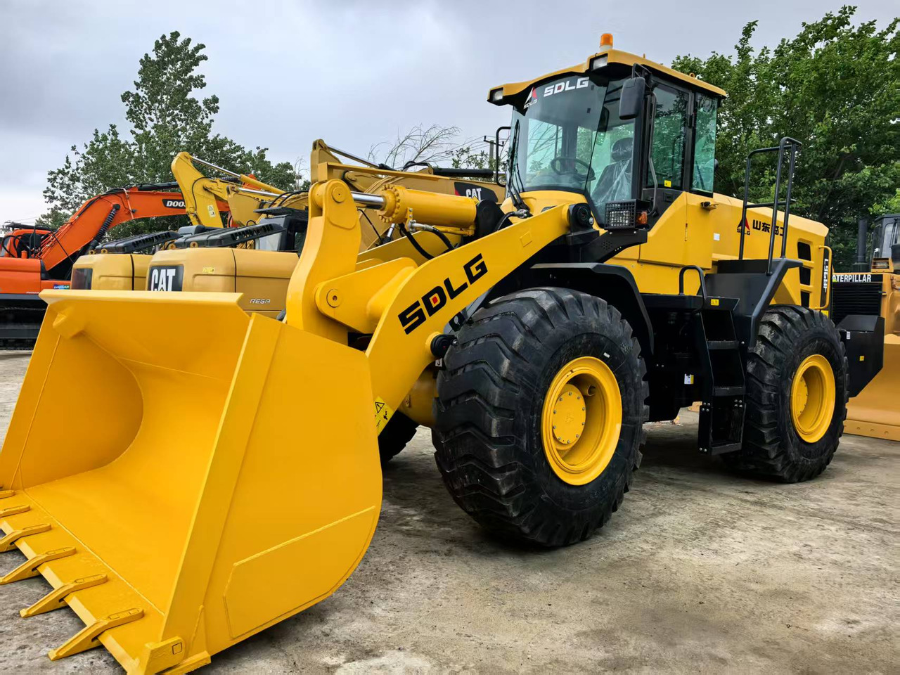 SDLG LG968F - Wheel loader: picture 2 SDLG LG968F - Wheel loader: picture 2