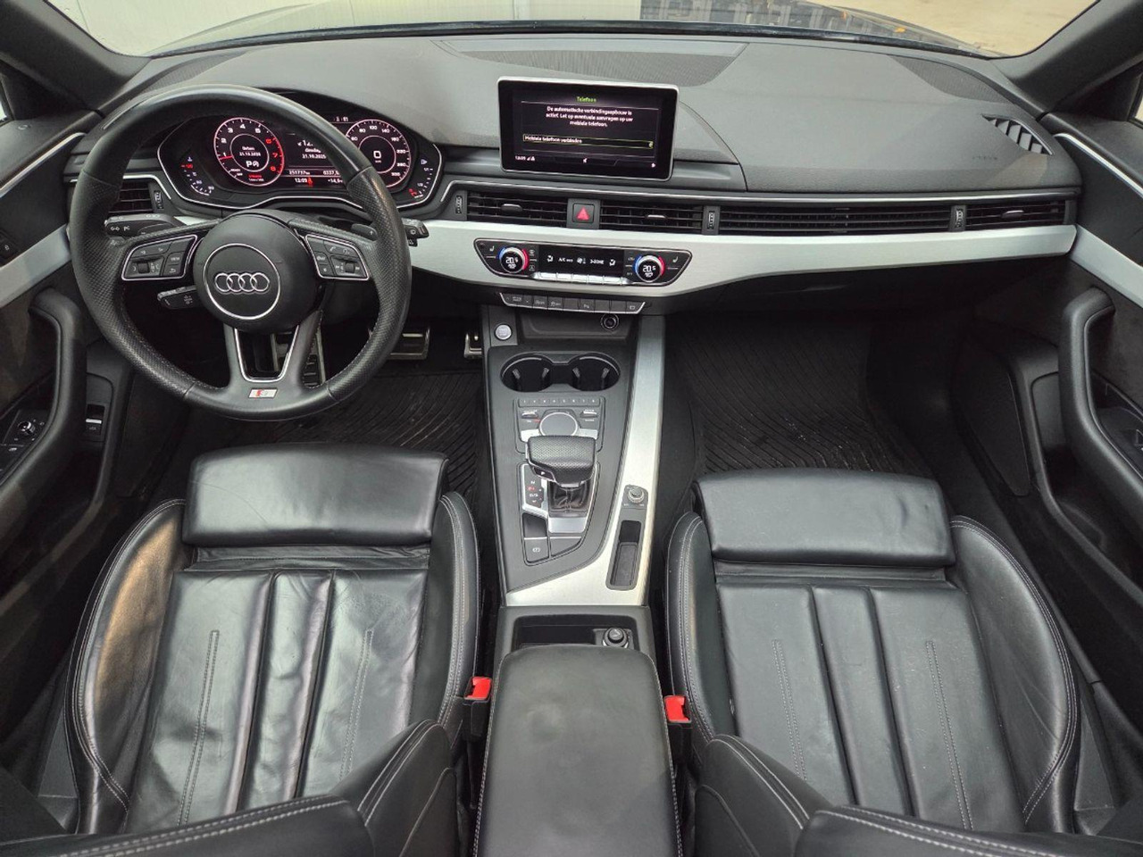 Audi A4 Avant 2.0 TFSI ultra Sport Pro Line S | 2017 | 251.737 km | Automaat | S449LX | NAP: Geen oordeel - Car: picture 5 Audi A4 Avant 2.0 TFSI ultra Sport Pro Line S | 2017 | 251.737 km | Automaat | S449LX | NAP: Geen oordeel - Car: picture 5