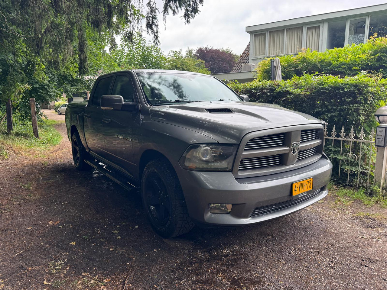 Dodge Ram 1500 5.7 V8 4X4 Crew Cab 5'7 Sport LPG 2012 248.406 km 4-VVH-73 - Pickup truck: picture 3 Dodge Ram 1500 5.7 V8 4X4 Crew Cab 5'7 Sport LPG 2012 248.406 km 4-VVH-73 - Pickup truck: picture 3
