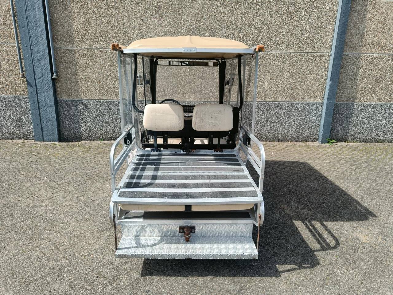 E-Way EW-AM2A 4-Persoons Elektrische Golfkar - Golf cart: picture 2 E-Way EW-AM2A 4-Persoons Elektrische Golfkar - Golf cart: picture 2