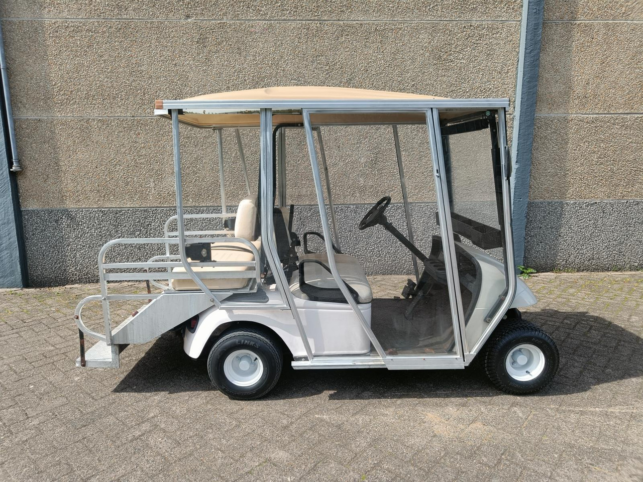 E-Way EW-AM2A 4-Persoons Elektrische Golfkar - Golf cart: picture 5 E-Way EW-AM2A 4-Persoons Elektrische Golfkar - Golf cart: picture 5