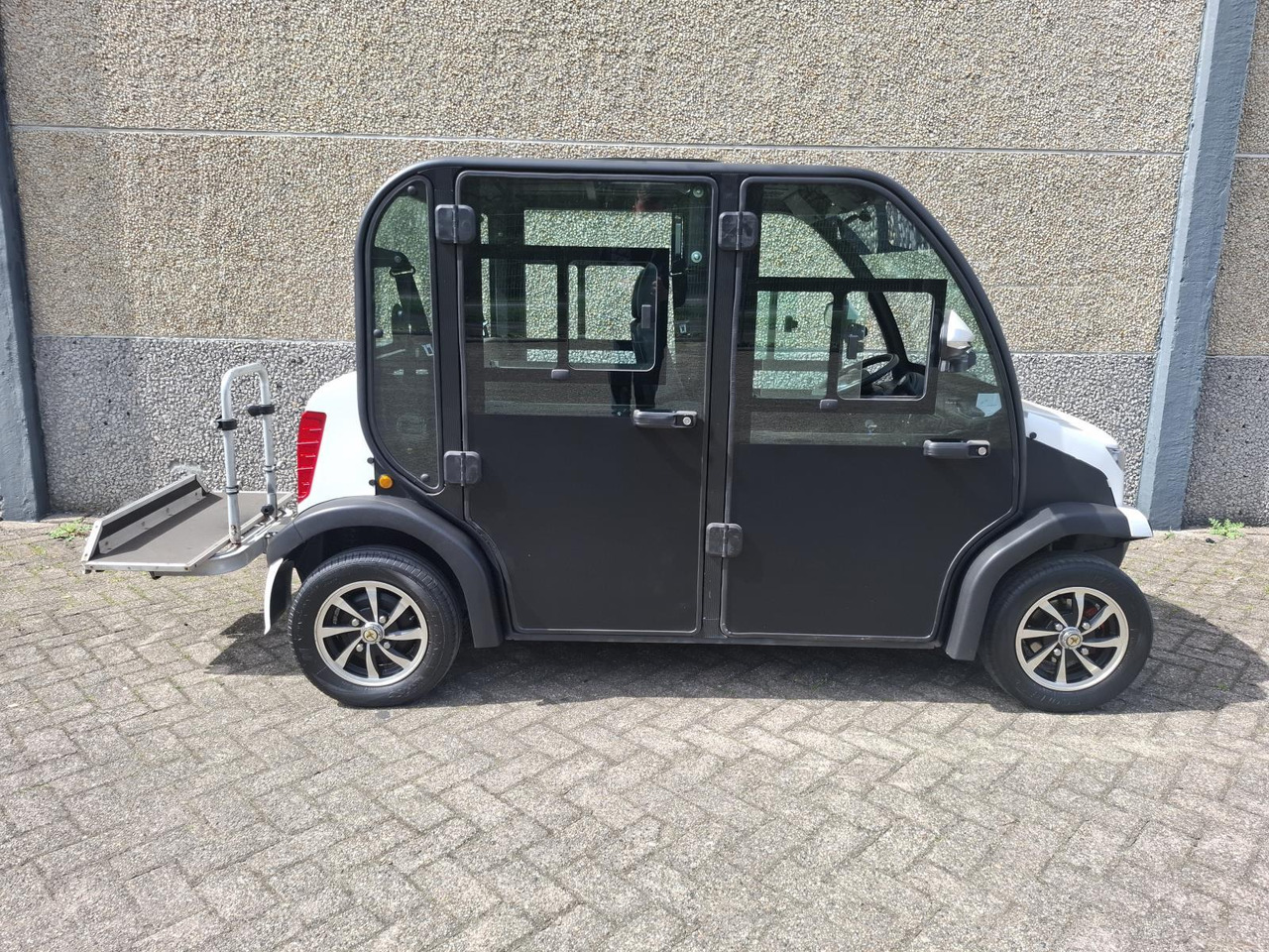 Italcar L4S E-Shuttle 4-zits Elektrische Golfkar H-368-PB - Golf cart: picture 3 Italcar L4S E-Shuttle 4-zits Elektrische Golfkar H-368-PB - Golf cart: picture 3