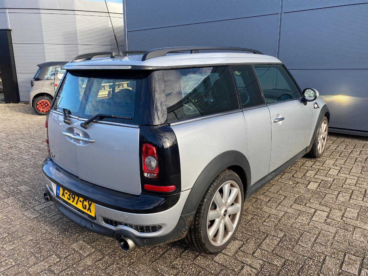 Mini Mini Clubman 1.6 Cooper S | 2008 | 144.083 km | Automaat | X397GX | NAP: Geen oordeel - Car: picture 4 Mini Mini Clubman 1.6 Cooper S | 2008 | 144.083 km | Automaat | X397GX | NAP: Geen oordeel - Car: picture 4