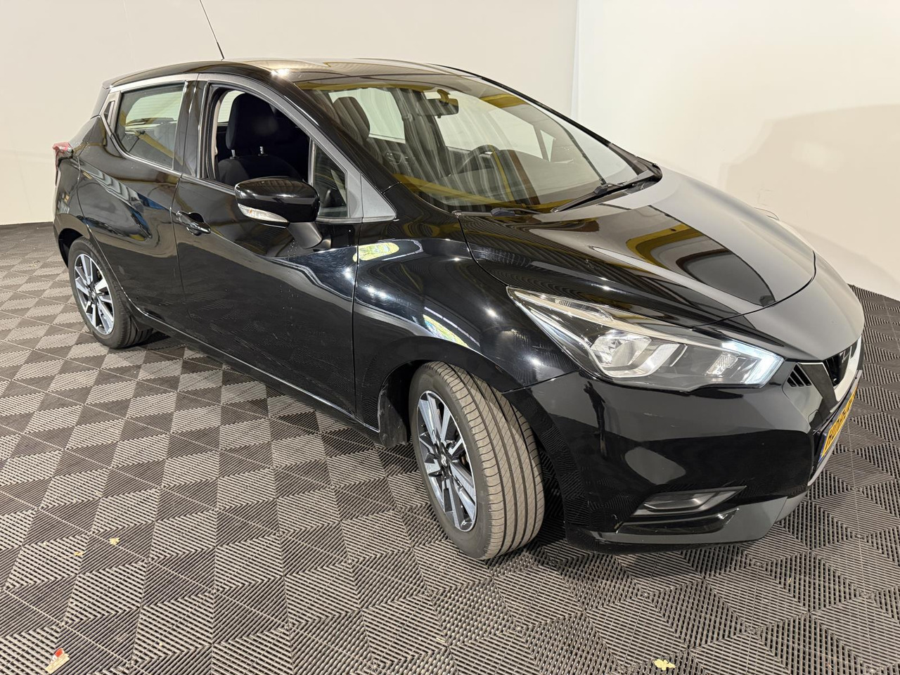 Nissan | Micra | 0.9 IG-T Acenta | 2018 | 158.656 km | HDP06F | Geen oordeel - Hatchback: picture 3 Nissan | Micra | 0.9 IG-T Acenta | 2018 | 158.656 km | HDP06F | Geen oordeel - Hatchback: picture 3