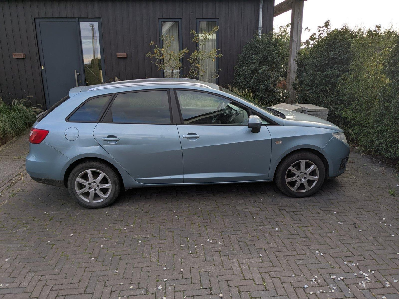SEAT | Ibiza ST | 1.2 TDI Style Ecomotive | 2011 | 187.816 km | 04PPB6 | Logisch - Car: picture 4 SEAT | Ibiza ST | 1.2 TDI Style Ecomotive | 2011 | 187.816 km | 04PPB6 | Logisch - Car: picture 4