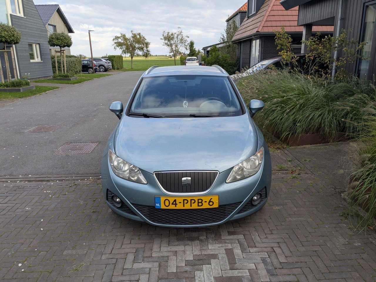 SEAT | Ibiza ST | 1.2 TDI Style Ecomotive | 2011 | 187.816 km | 04PPB6 | Logisch - Car: picture 2 SEAT | Ibiza ST | 1.2 TDI Style Ecomotive | 2011 | 187.816 km | 04PPB6 | Logisch - Car: picture 2