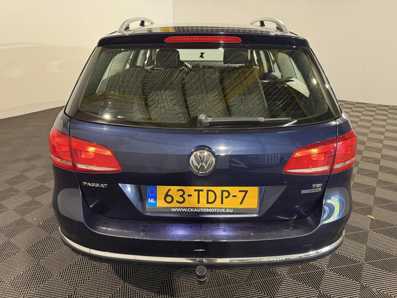 Volkswagen | Passat Variant | 1.4 TSI Comfortline BlueMotion | 2012 | 223.524 km | 63TDP7 | Logisch - Car: picture 2 Volkswagen | Passat Variant | 1.4 TSI Comfortline BlueMotion | 2012 | 223.524 km | 63TDP7 | Logisch - Car: picture 2