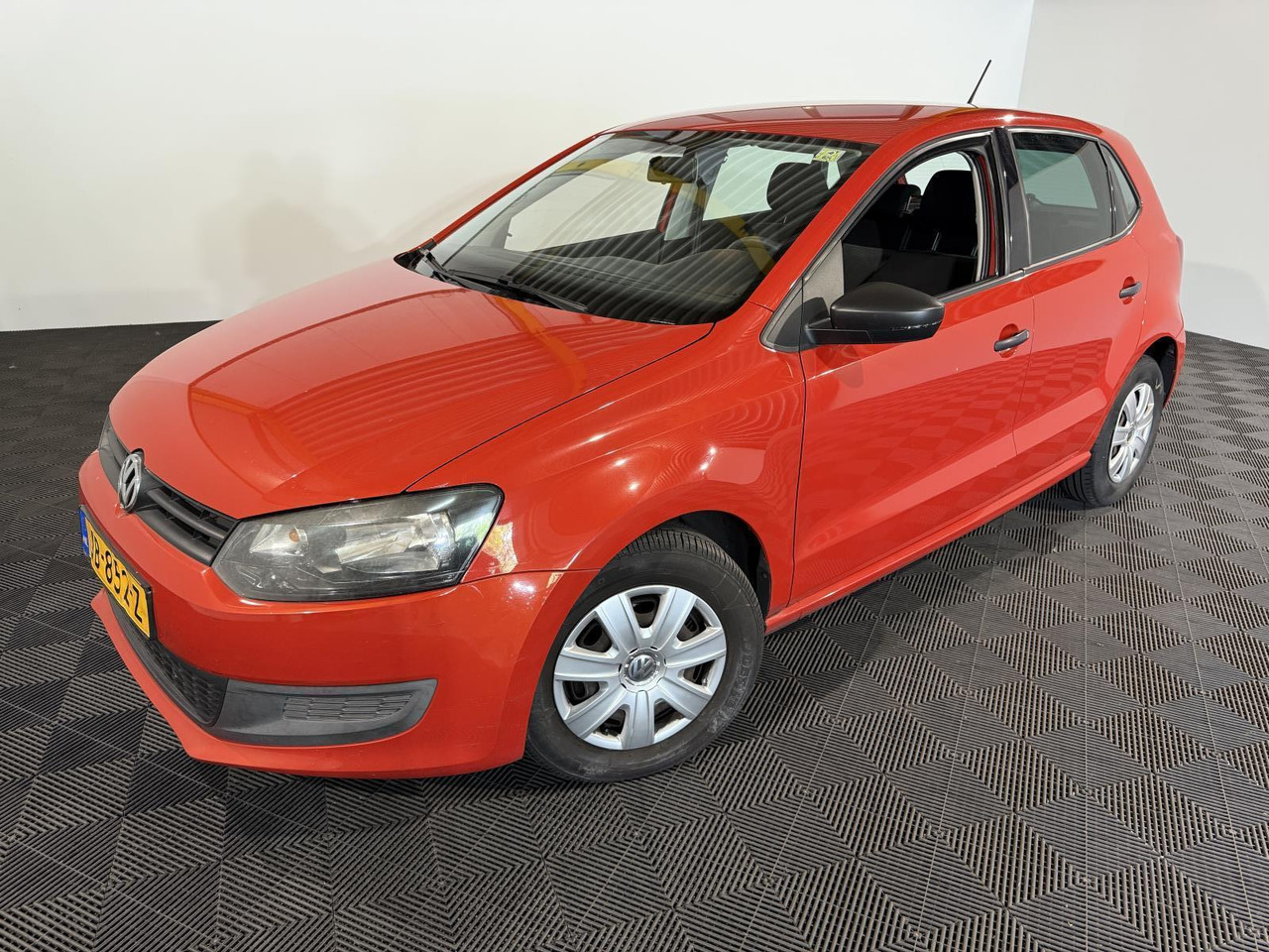 Volkswagen | Polo | 1.2 Easyline | 2011 | 180.054 km | JB852Z | Geen oordeel - Hatchback: picture 1 Volkswagen | Polo | 1.2 Easyline | 2011 | 180.054 km | JB852Z | Geen oordeel - Hatchback: picture 1