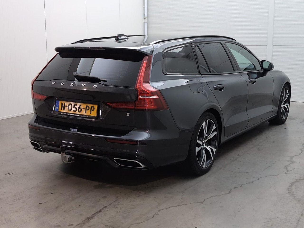 Volvo V60 2.0 D4 Inscription | 2019 | 192.437 km | Automaat | N056PP | NAP: Geen oordeel - Car: picture 4 Volvo V60 2.0 D4 Inscription | 2019 | 192.437 km | Automaat | N056PP | NAP: Geen oordeel - Car: picture 4