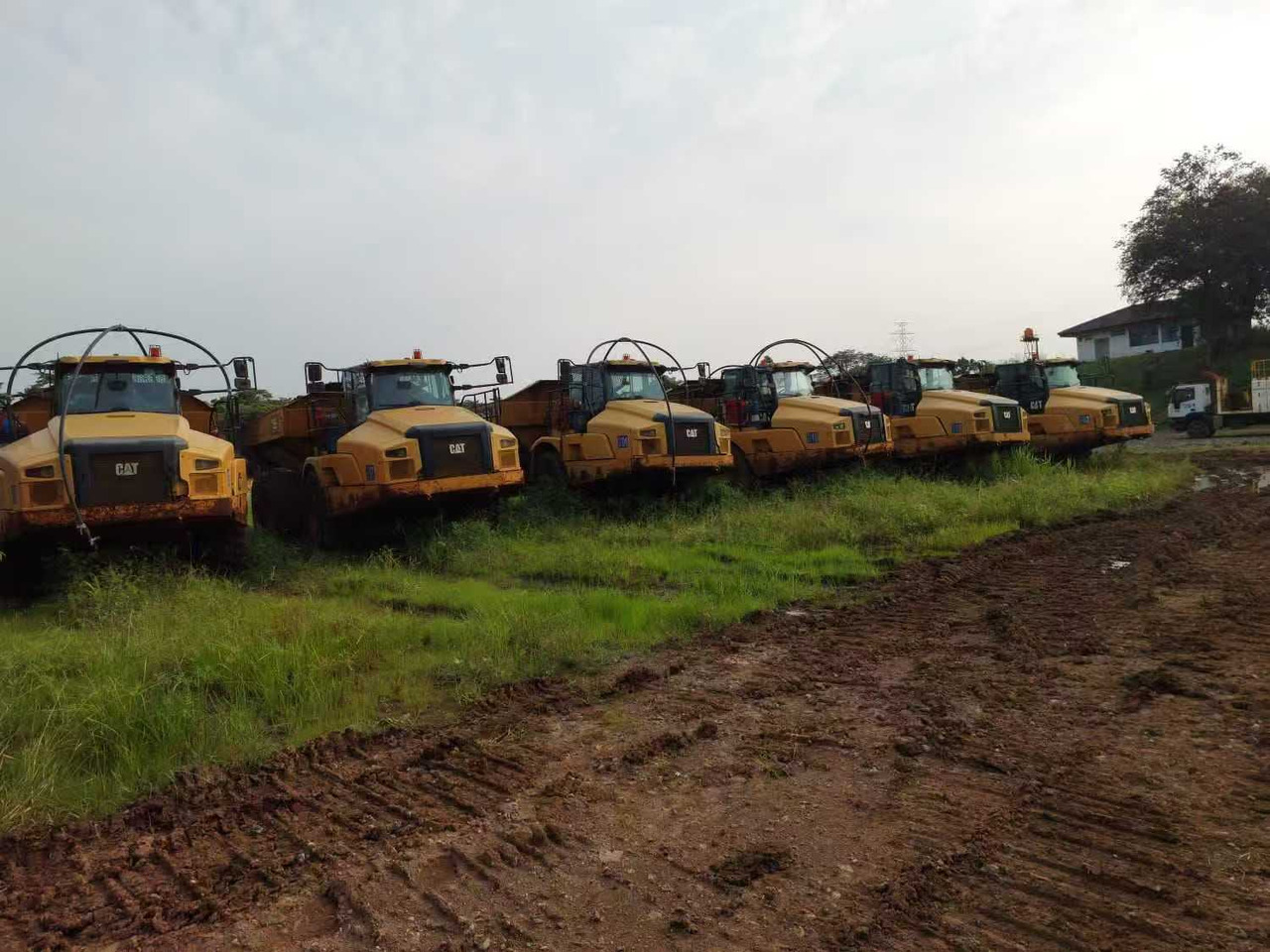 CATPILLAR 745 - Articulated dump truck: picture 2 CATPILLAR 745 - Articulated dump truck: picture 2