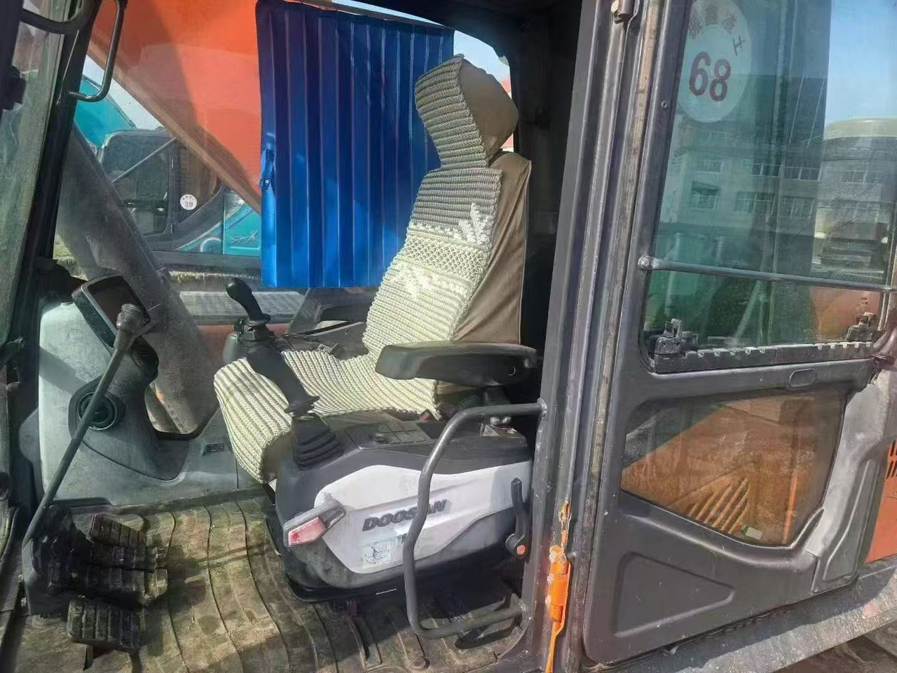 DOOSAN DX380 - Construction machinery: picture 2 DOOSAN DX380 - Construction machinery: picture 2