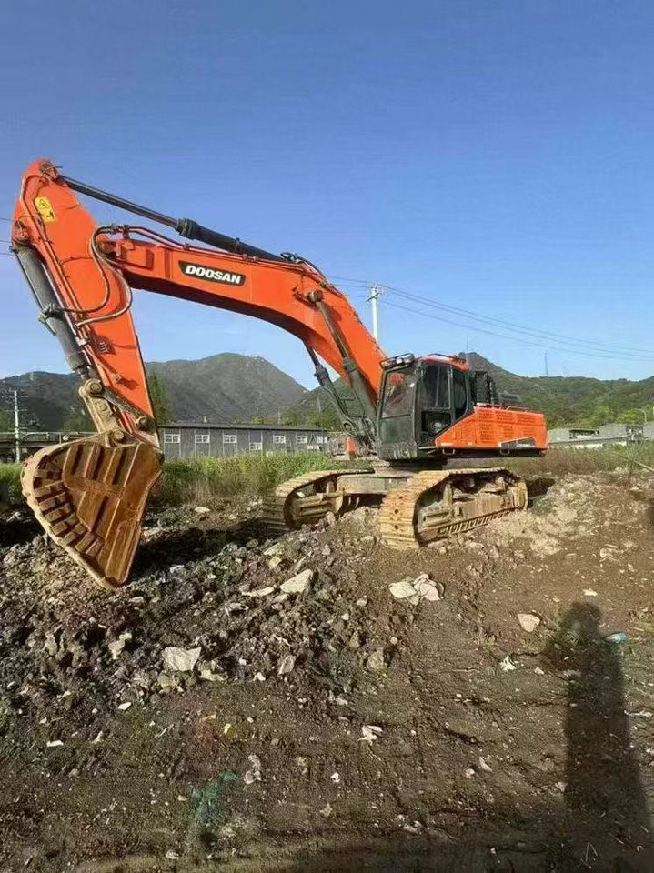 DOOSAN DOOSAN520 - Crawler excavator: picture 1 DOOSAN DOOSAN520 - Crawler excavator: picture 1