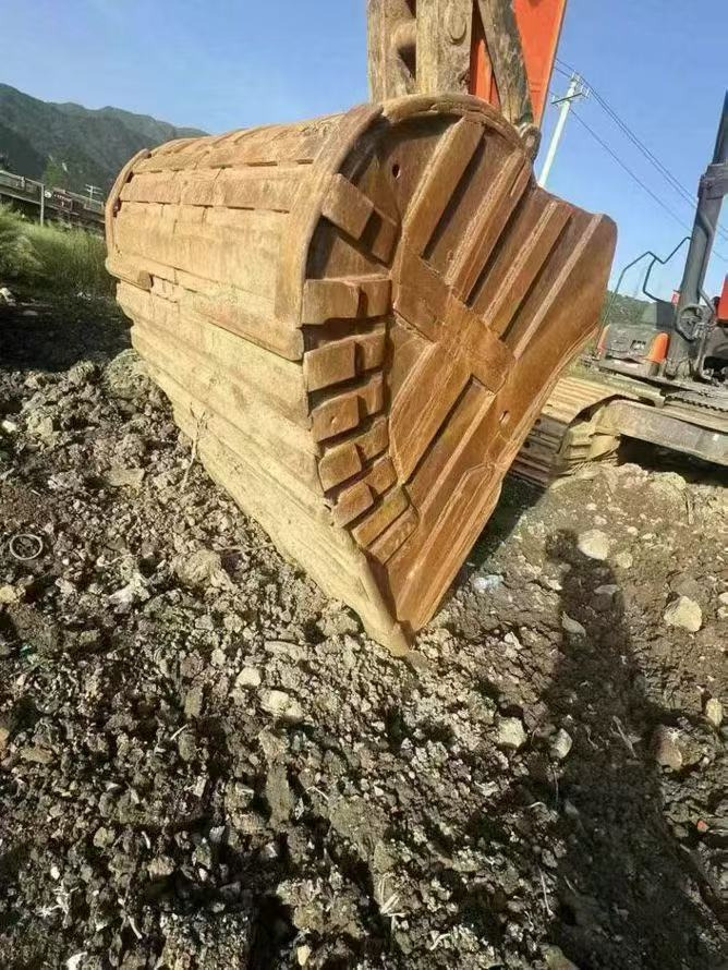 DOOSAN DOOSAN520 - Crawler excavator: picture 3 DOOSAN DOOSAN520 - Crawler excavator: picture 3