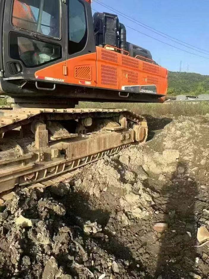 DOOSAN DOOSAN520 - Crawler excavator: picture 2 DOOSAN DOOSAN520 - Crawler excavator: picture 2