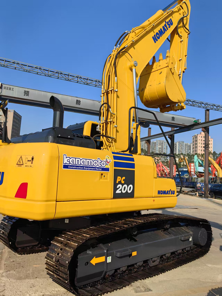 KOMATSU PC200-7 - Crawler excavator: picture 1 KOMATSU PC200-7 - Crawler excavator: picture 1