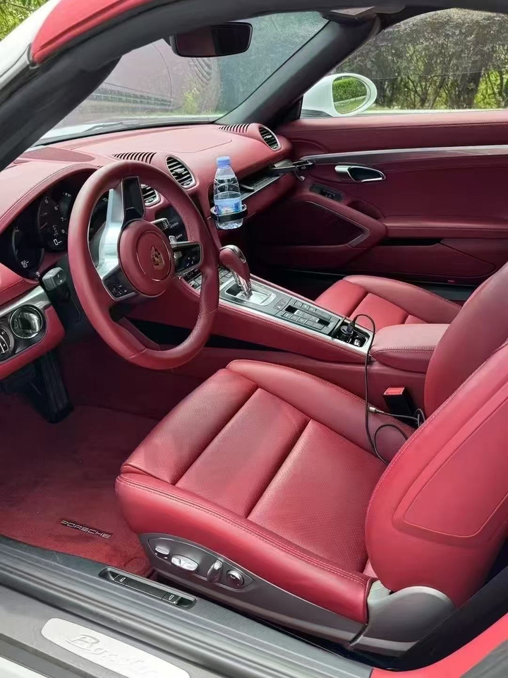 PORSCHE 718 BOXSTER - Convertible: picture 2 PORSCHE 718 BOXSTER - Convertible: picture 2