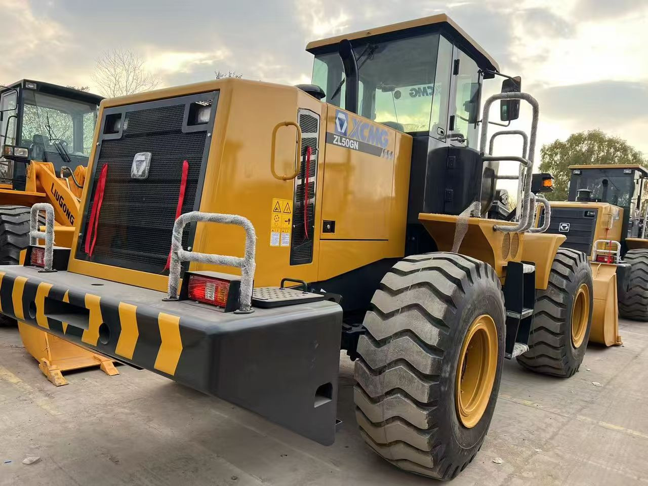 XCMG 50 - Wheel loader: picture 1 XCMG 50 - Wheel loader: picture 1