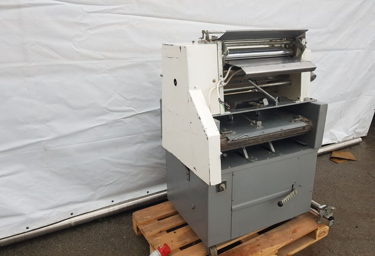 Universal Frkalica za kifle - Bakery equipment: picture 4 Universal Frkalica za kifle - Bakery equipment: picture 4