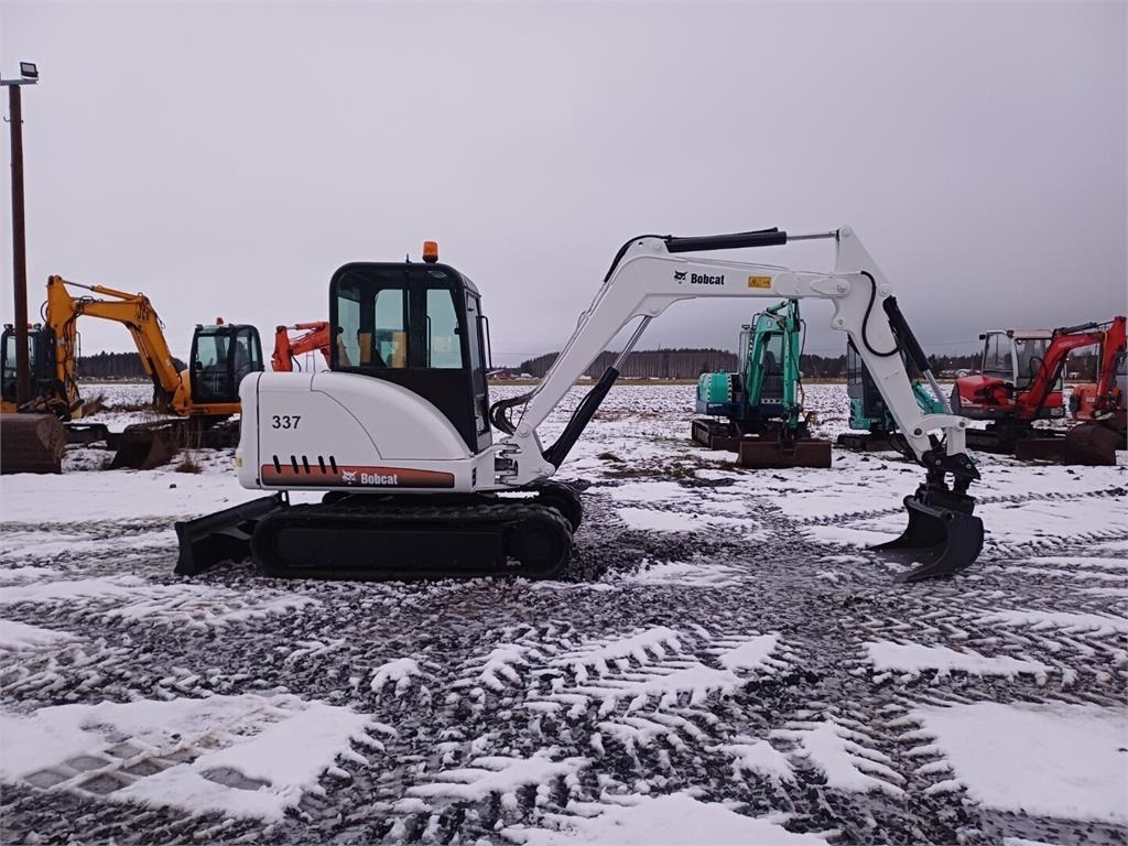 Bobcat 337D Kallistuvalla liittimellä - Mini excavator: picture 5 Bobcat 337D Kallistuvalla liittimellä - Mini excavator: picture 5