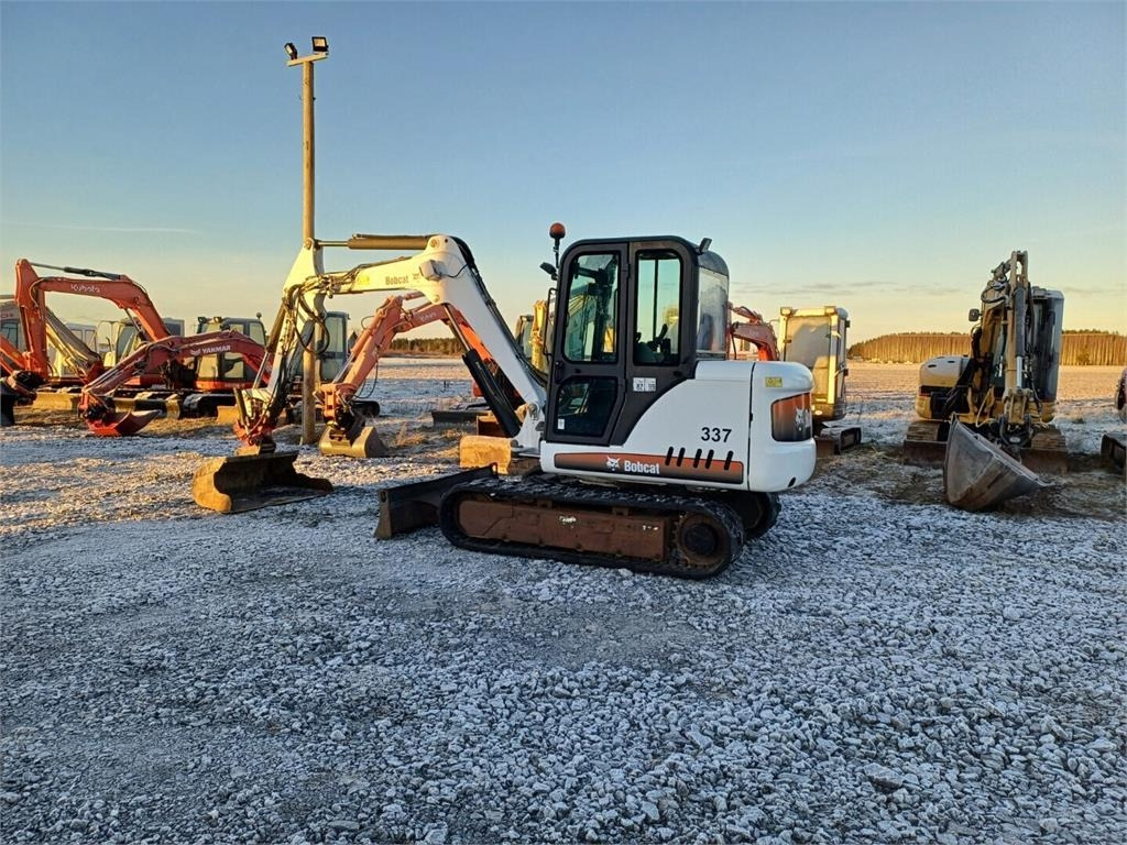 Bobcat 337D Kallistuvalla liittimellä - Mini excavator: picture 3 Bobcat 337D Kallistuvalla liittimellä - Mini excavator: picture 3