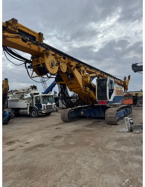 Bauer BG 24 H - Drilling rig: picture 1 Bauer BG 24 H - Drilling rig: picture 1