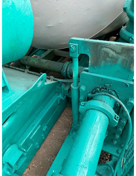 CIFA Concrete Mixer with own engine - Cement mixer: picture 4 CIFA Concrete Mixer with own engine - Cement mixer: picture 4