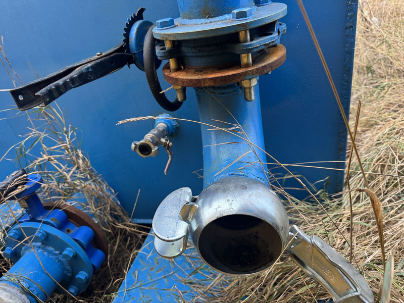 Polymertanks in several sizes 50 - 40 - 30m3 - Tanker semi-trailer: picture 4 Polymertanks in several sizes 50 - 40 - 30m3 - Tanker semi-trailer: picture 4