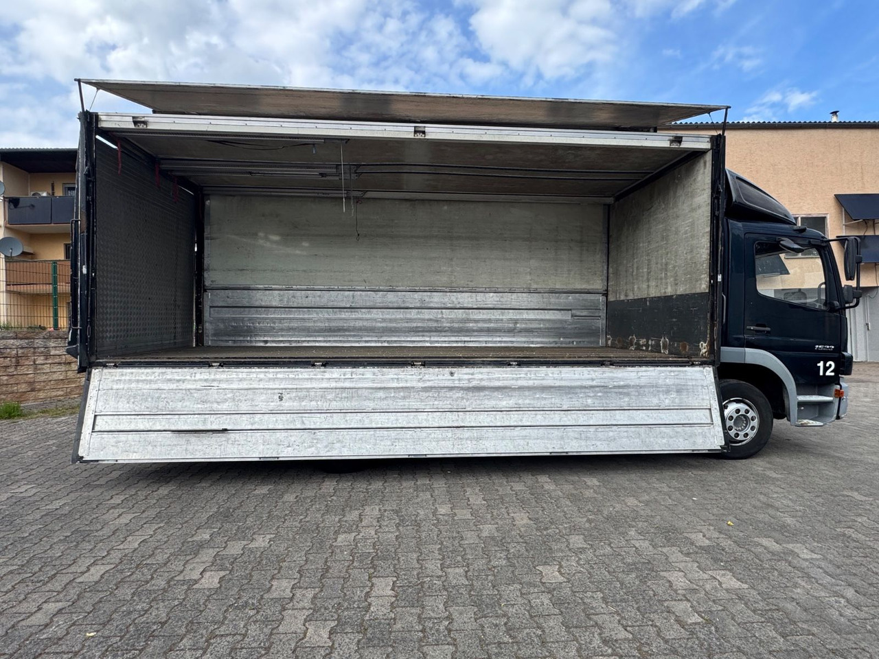 Mercedes-Benz Atego1523/LBW/AHK/Klima/Standh./aus.1Hand - Beverage truck: picture 4 Mercedes-Benz Atego1523/LBW/AHK/Klima/Standh./aus.1Hand - Beverage truck: picture 4