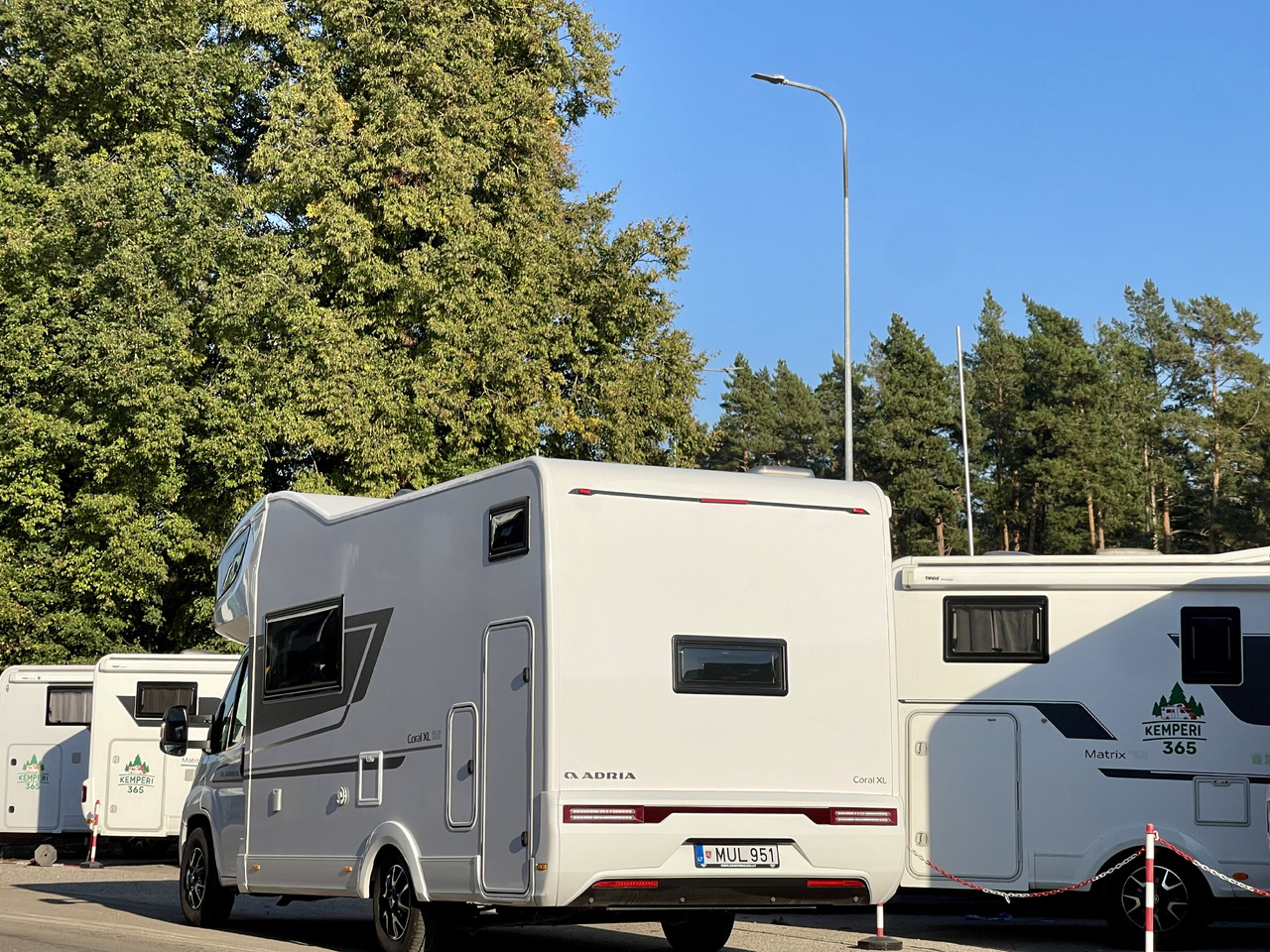 ADRIA Coral XL 650 DK - Alcove motorhome: picture 4 ADRIA Coral XL 650 DK - Alcove motorhome: picture 4