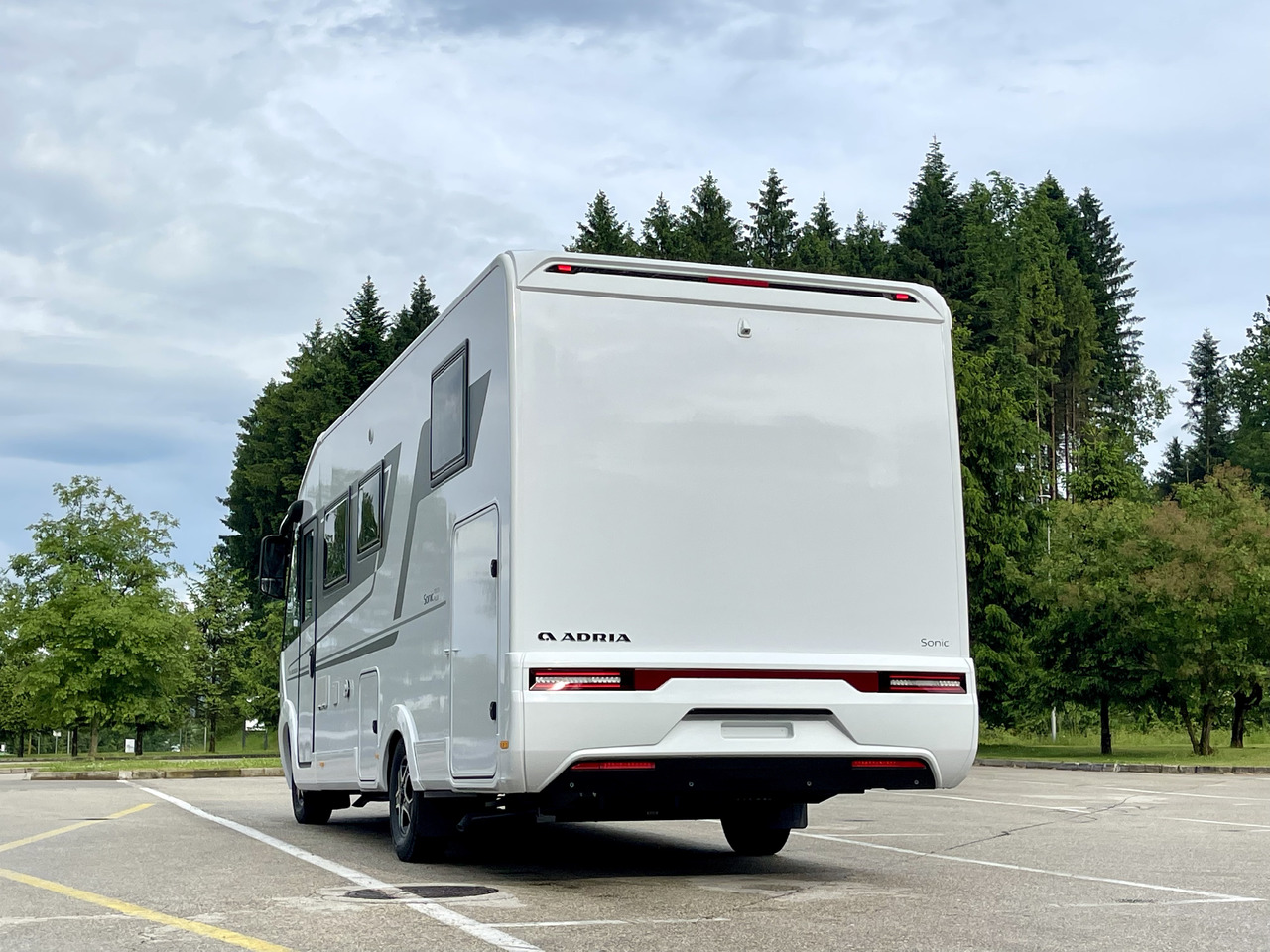ADRIA Sonic 700DC - Integrated motorhome: picture 2 ADRIA Sonic 700DC - Integrated motorhome: picture 2
