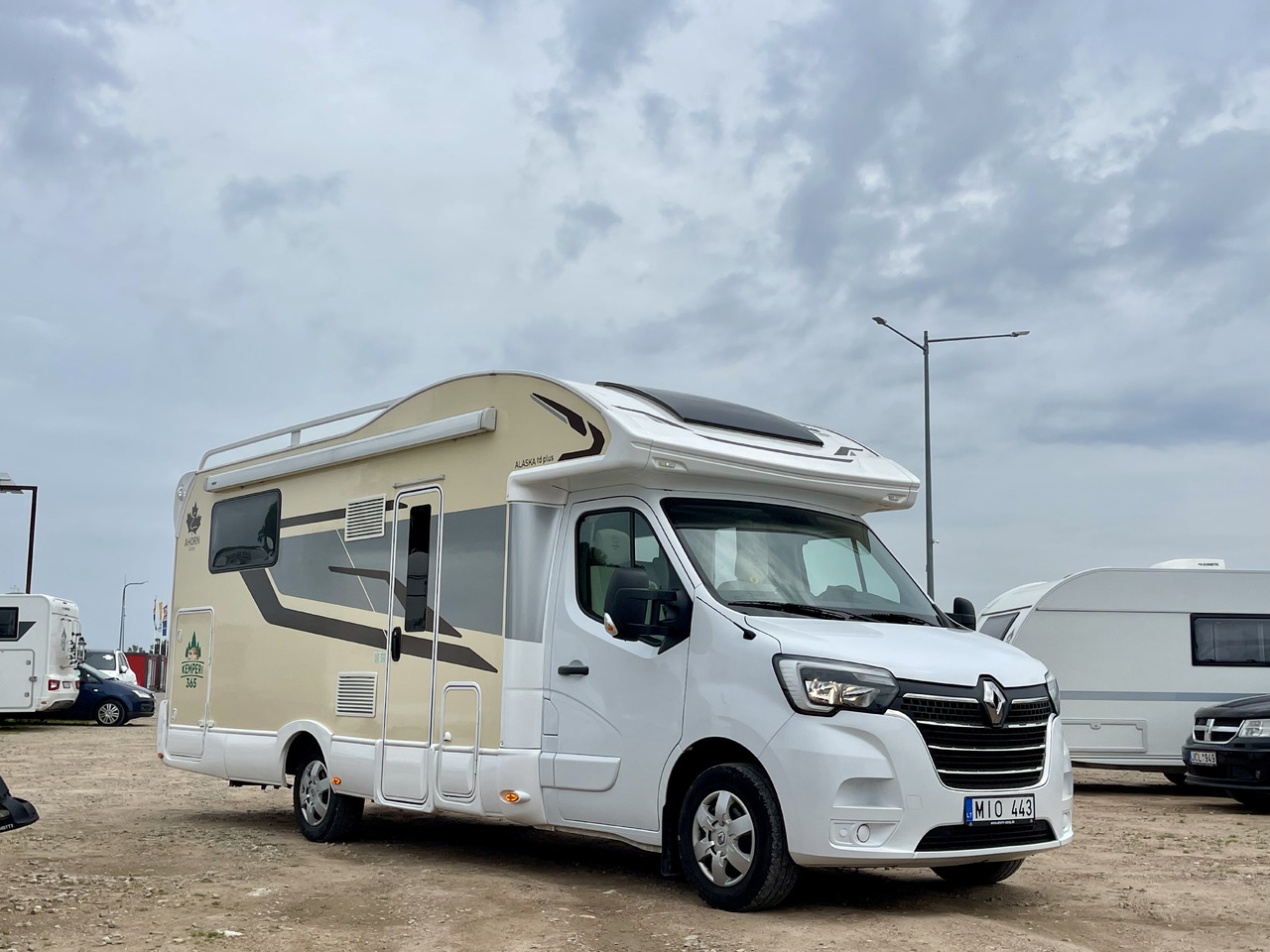 AHORN CAMP Alaska TD plus - Semi-integrated motorhome: picture 1 AHORN CAMP Alaska TD plus - Semi-integrated motorhome: picture 1