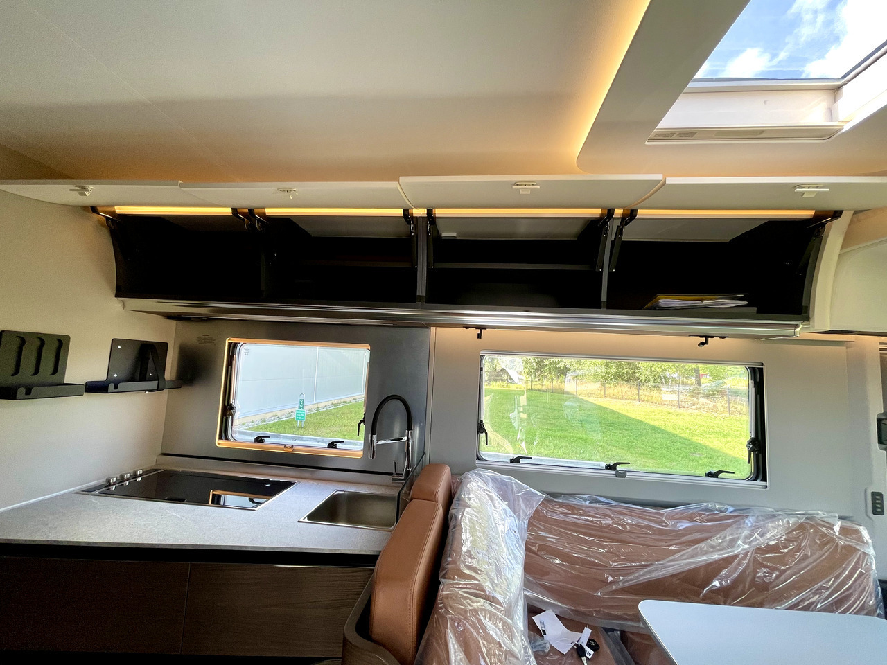 Adria Super Sonic 890 LC - Integrated motorhome: picture 3 Adria Super Sonic 890 LC - Integrated motorhome: picture 3