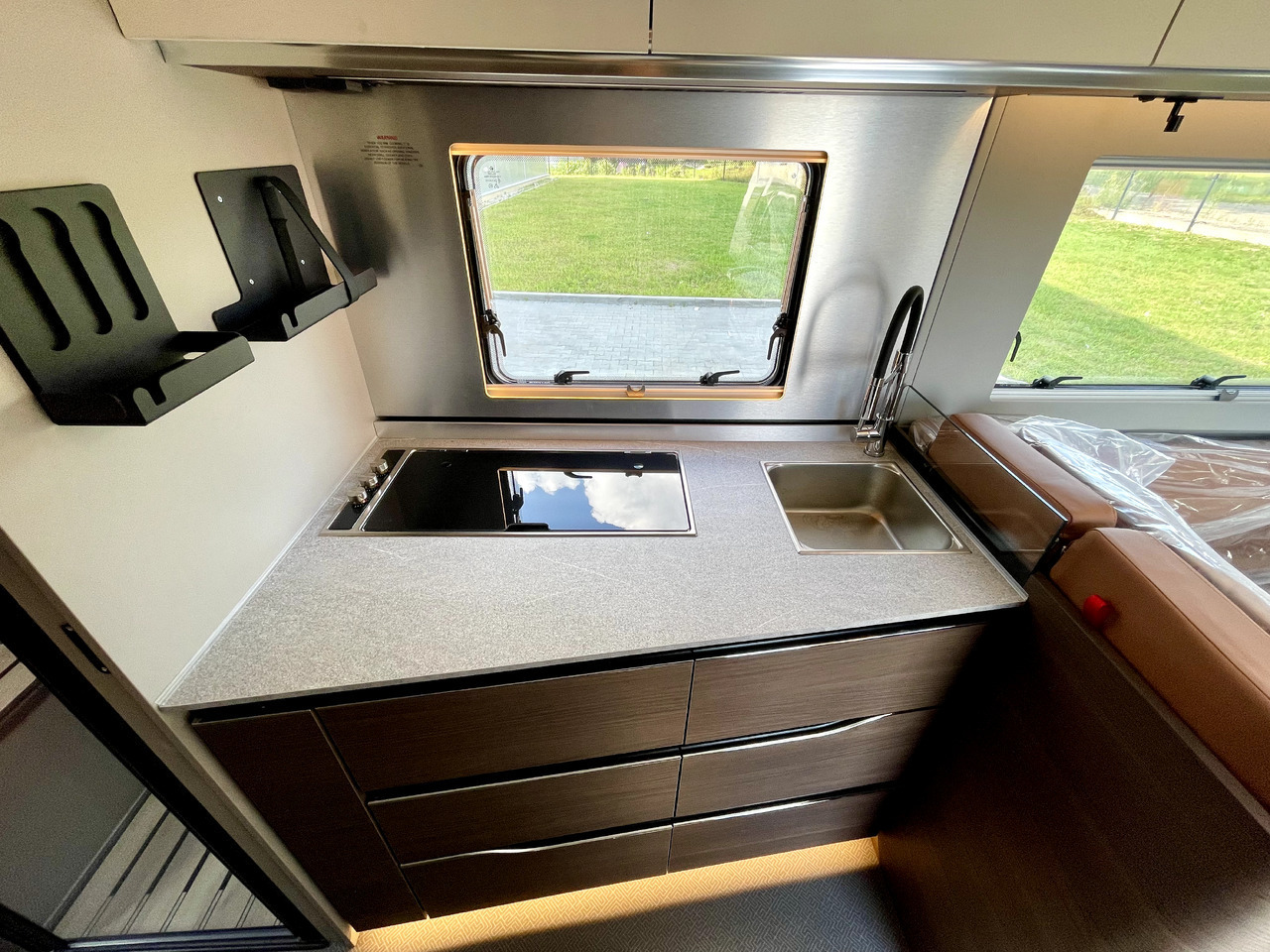 Adria Super Sonic 890 LC - Integrated motorhome: picture 5 Adria Super Sonic 890 LC - Integrated motorhome: picture 5