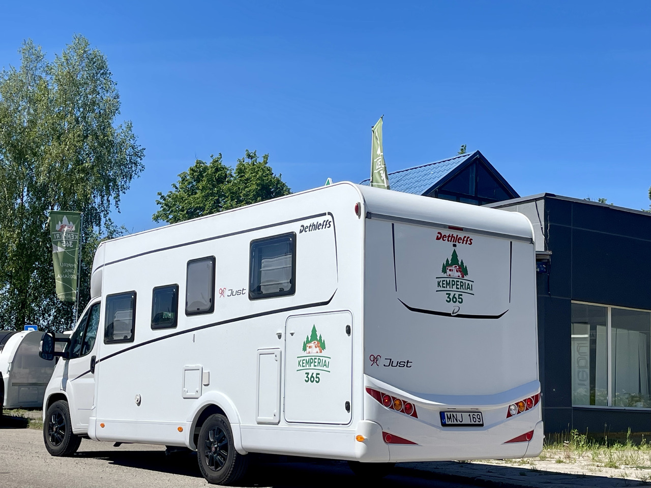 DETHLEFFS T7052 DBL - Semi-integrated motorhome: picture 3 DETHLEFFS T7052 DBL - Semi-integrated motorhome: picture 3