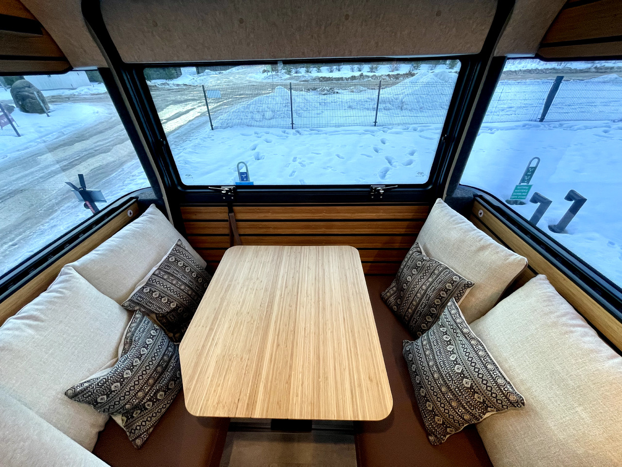 Hymer Venture S - Semi-integrated motorhome: picture 4 Hymer Venture S - Semi-integrated motorhome: picture 4