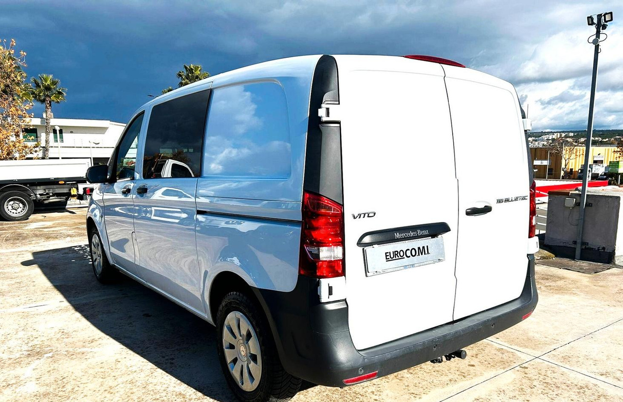 Crew cab van Mercedes Benz Vito Mixto Autocarro 6 posti: picture 7