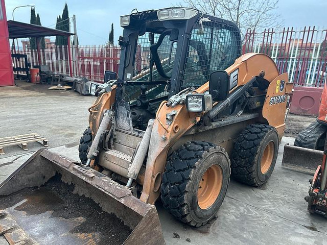Case SV300 - Compact track loader: picture 2 Case SV300 - Compact track loader: picture 2