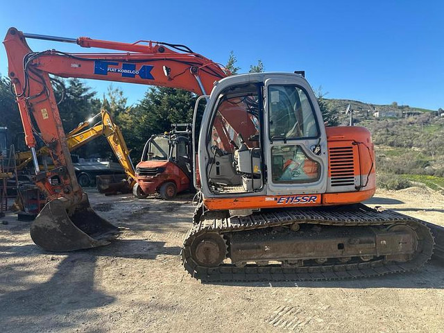 Fiat KOBELCO E115SR - Excavator: picture 2 Fiat KOBELCO E115SR - Excavator: picture 2