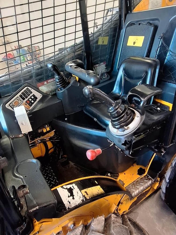JCB 190HF - Skid steer loader: picture 3 JCB 190HF - Skid steer loader: picture 3