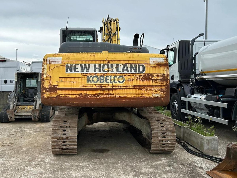 Excavator New Holland E215B: picture 6