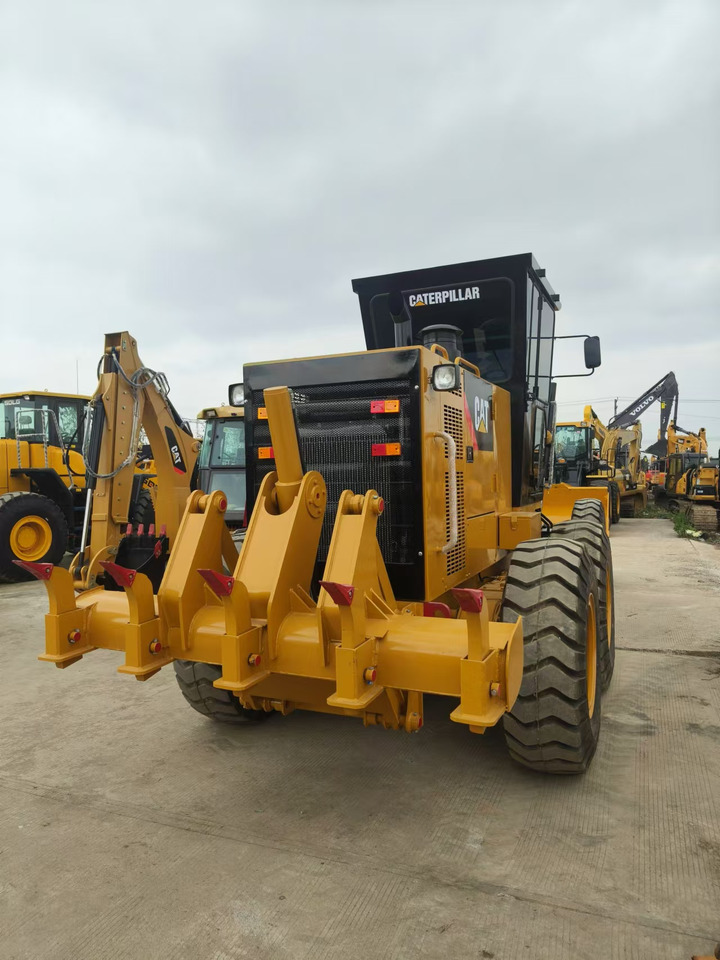 CATERPILLAR 140H - Grader: picture 2 CATERPILLAR 140H - Grader: picture 2