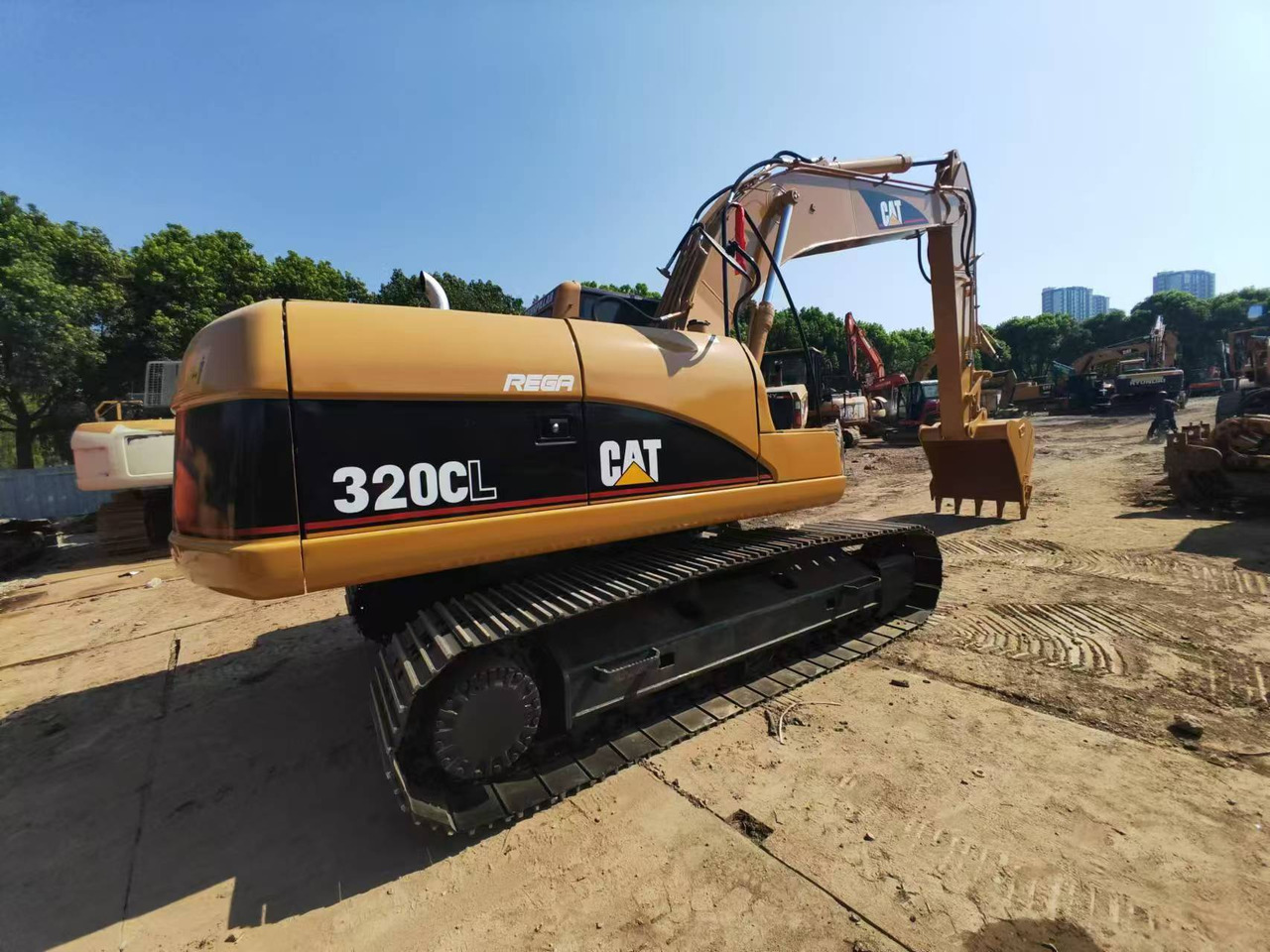 CATERPILLAR 320CL - Crawler excavator: picture 4 CATERPILLAR 320CL - Crawler excavator: picture 4