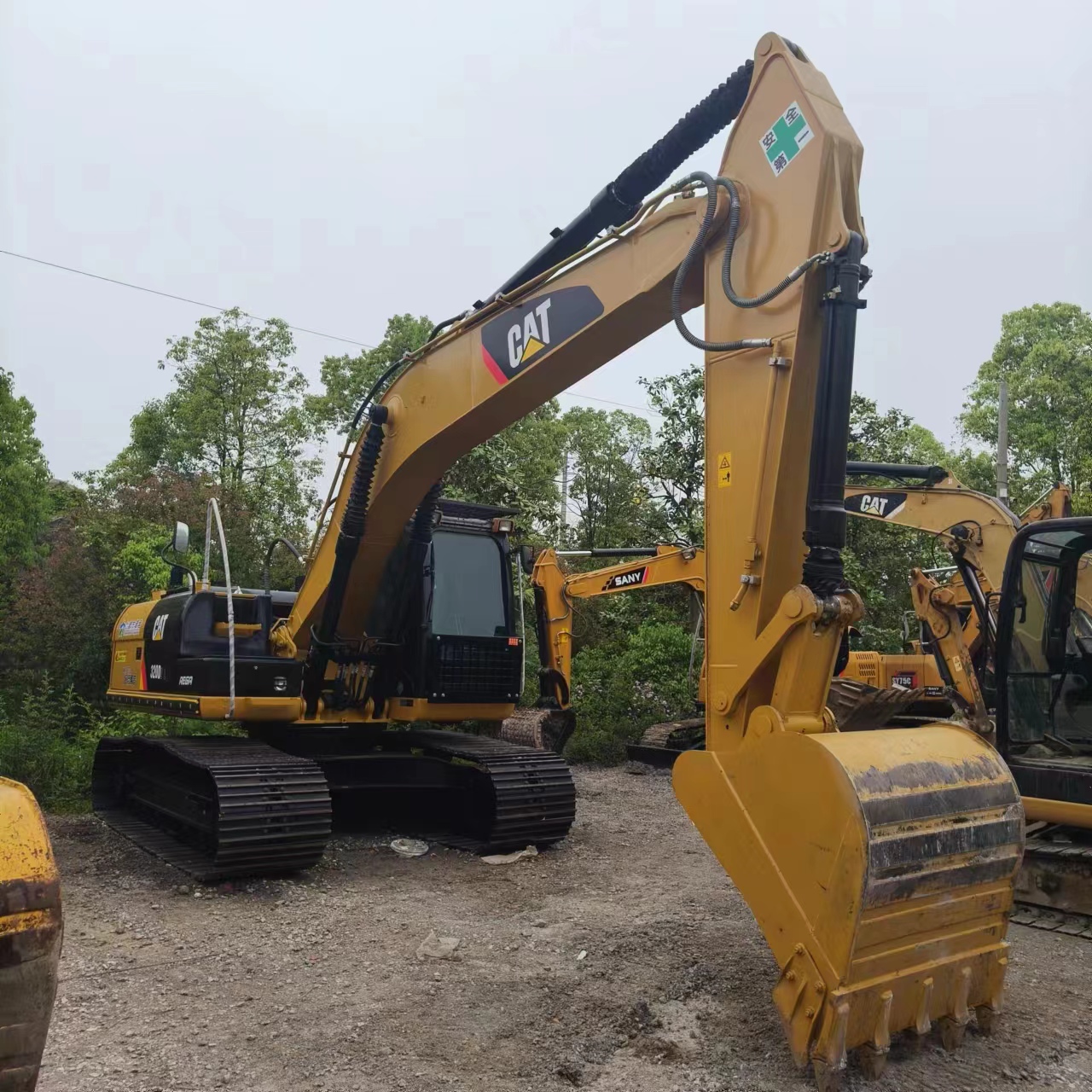 CATERPILLAR 320D2 - Crawler excavator: picture 1 CATERPILLAR 320D2 - Crawler excavator: picture 1