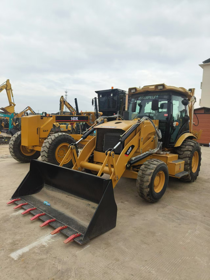 CATERPILLAR 420F - Backhoe loader: picture 3 CATERPILLAR 420F - Backhoe loader: picture 3